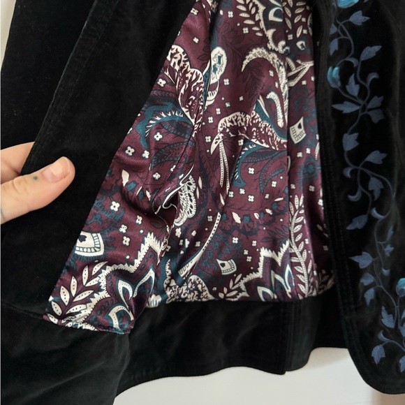 Lucky brand velvet jacket with embroidered floral details and silk lining - Picture 3 of 3